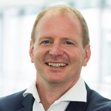 Dr. Torsten MAU